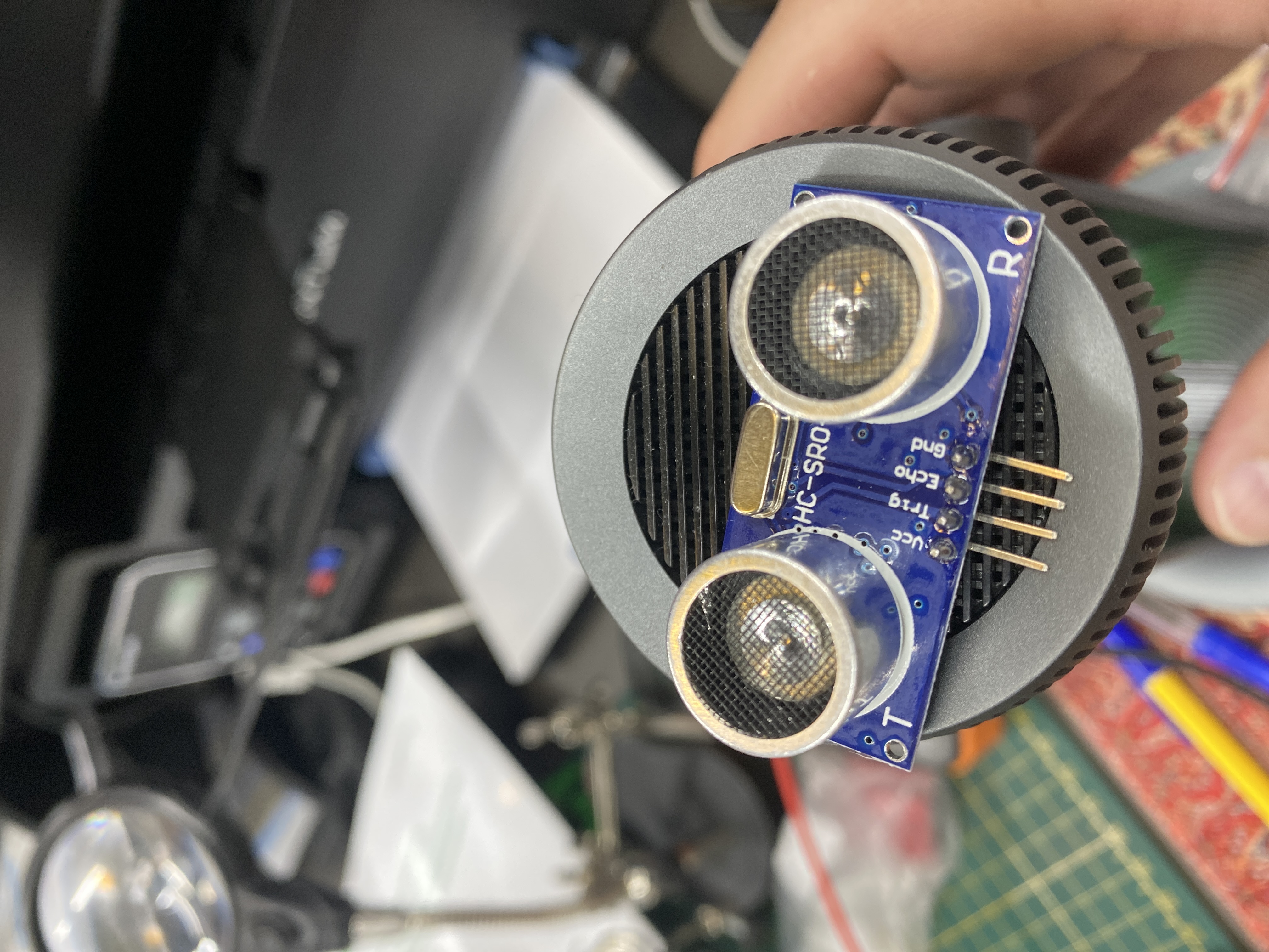 Ультразвуковой датчик расстояния HC-SR04